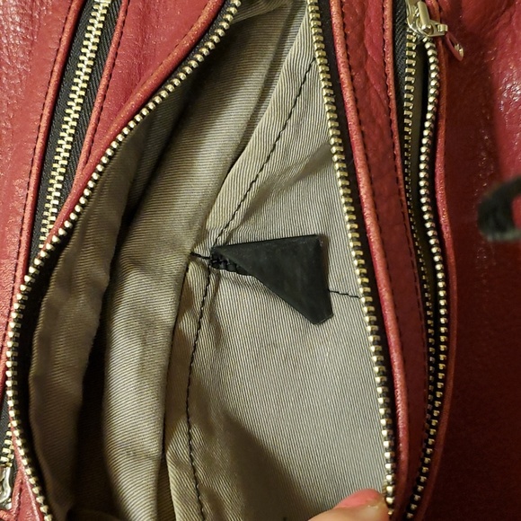 All leather crossbody bag and coin purse - Picture 6 of 11